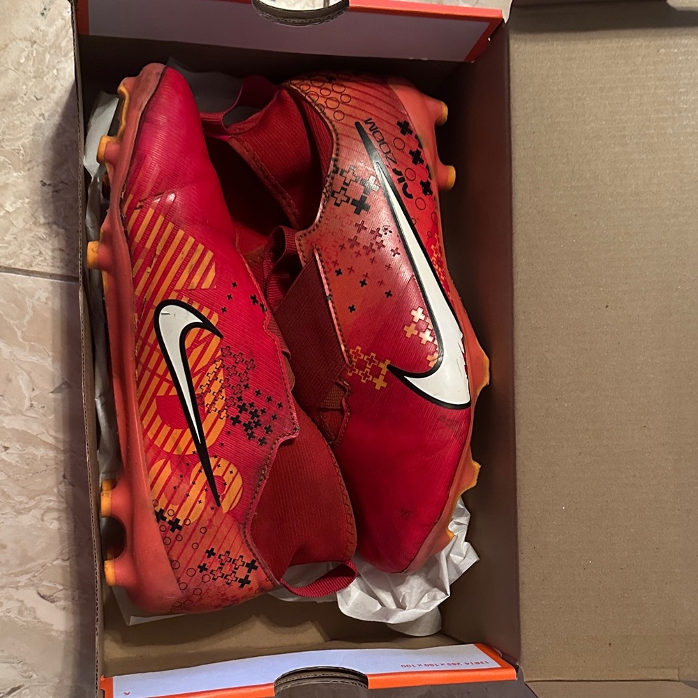 Nike Red and Orange Soccer Cleats with White Swoosh, size 5Y